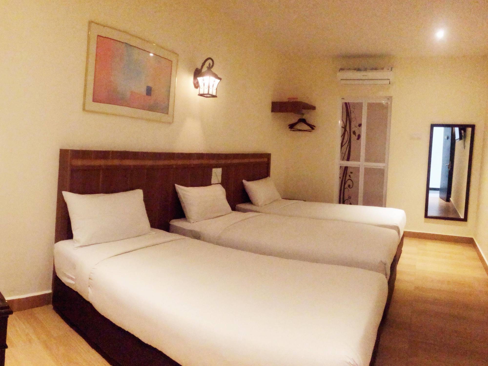 Super Oyo 596 The Vintage Hotel Johor Bahru Kültér fotó